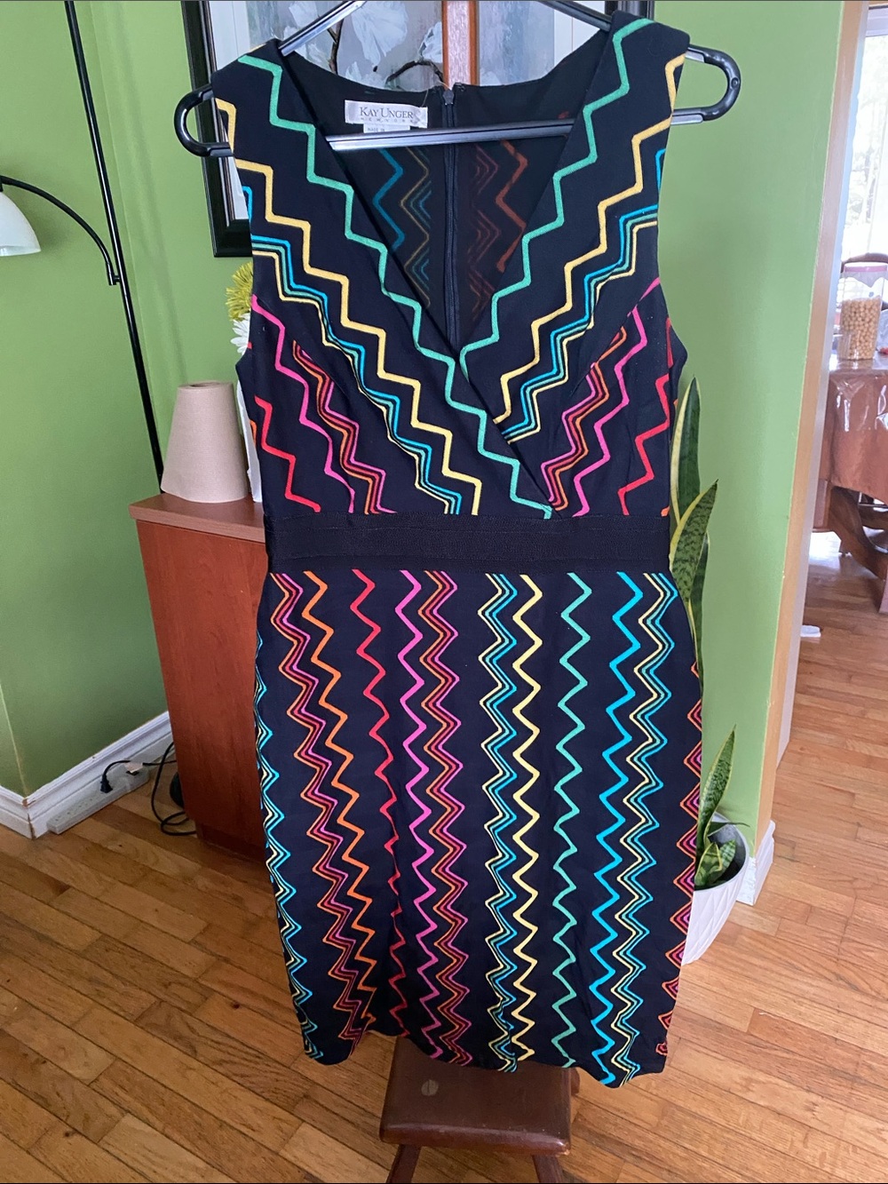 Kay Unger Black Stretchy Cocktail Dress with Multicolor Chevron Accents